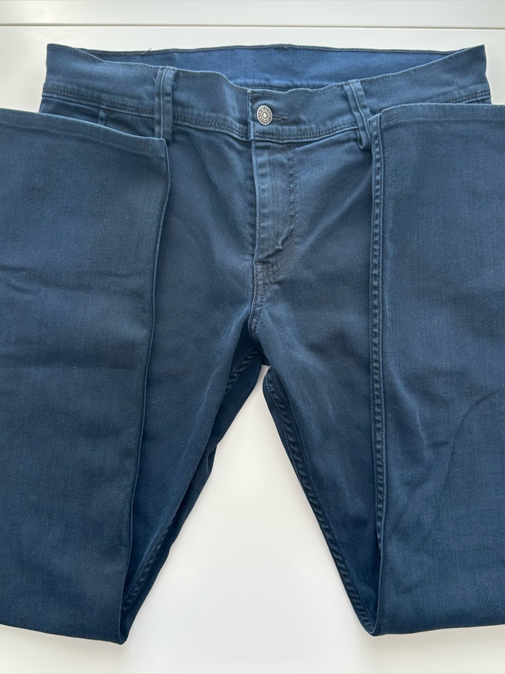Dark Blue white tab Levi jeans- 33x32
